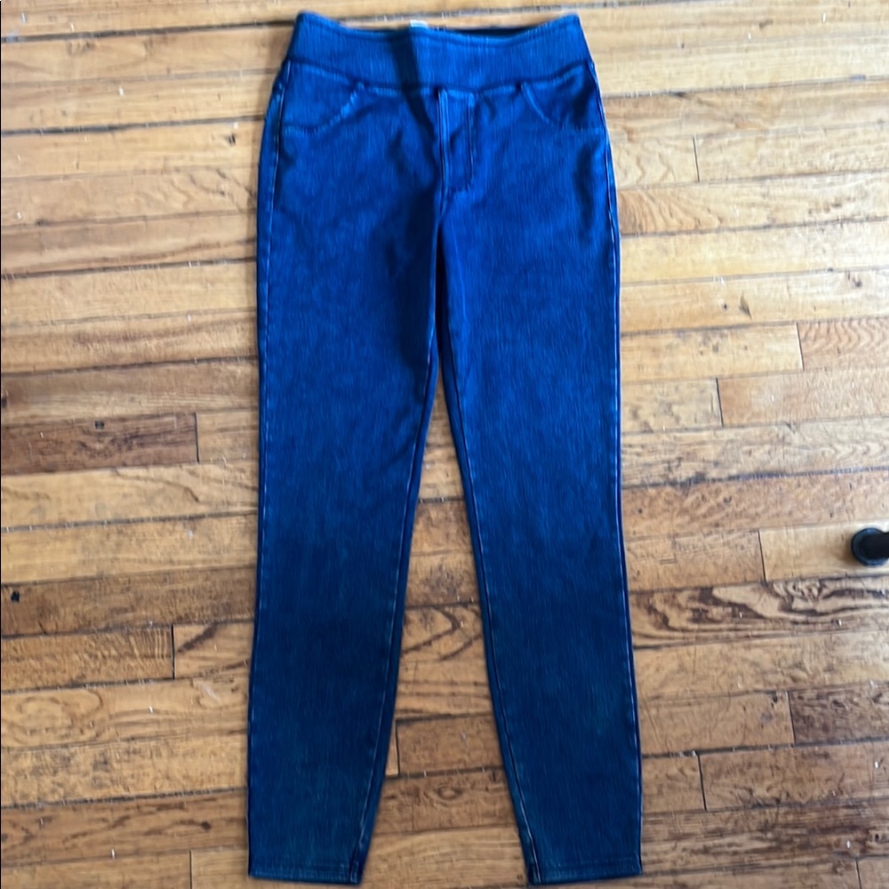 Halara Stylish Blue Denim Leggings /jeggings